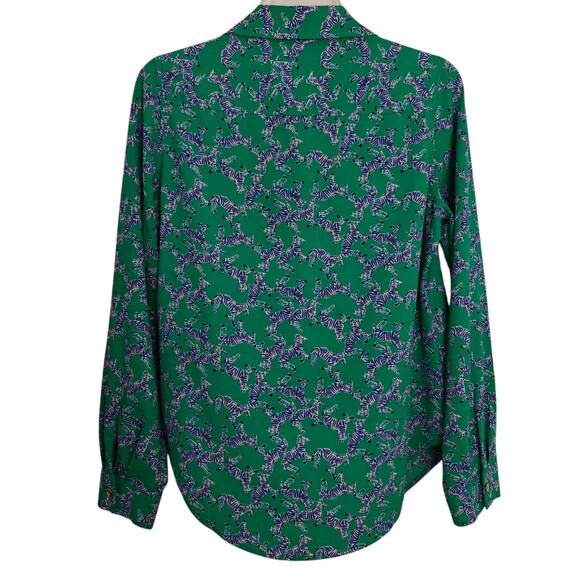 Lilly Pulitzer Sea View Button Front Top Size XS Green Blue Zebra Print Resort - Picture 6 of 10